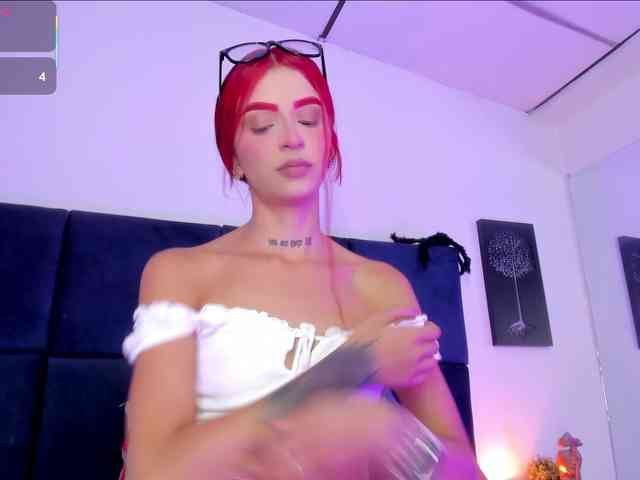 AprilJhonnes webcam