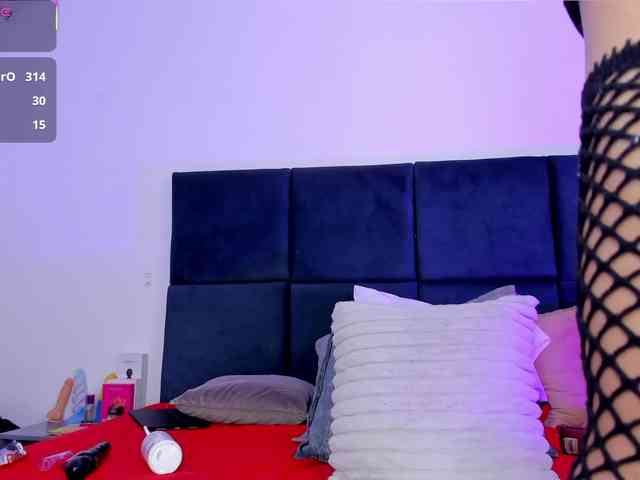 AprilJhonnes webcam