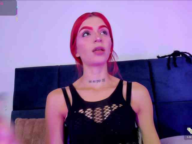 AprilJhonnes webcam