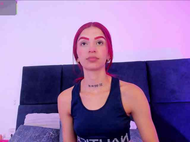 AprilJhonnes webcam