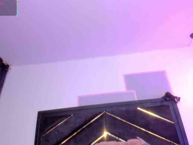 AprilJhonnes webcam