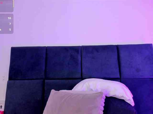 AprilJhonnes webcam