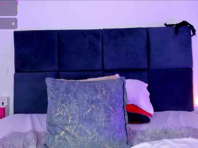 AprilJhonnes webcam