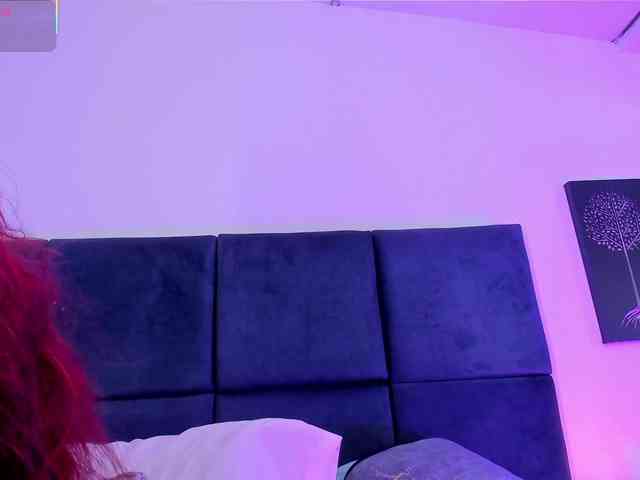 AprilJhonnes webcam