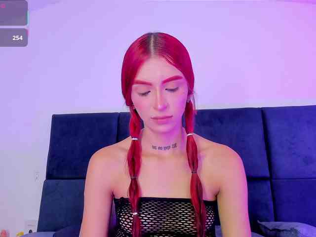 AprilJhonnes webcam