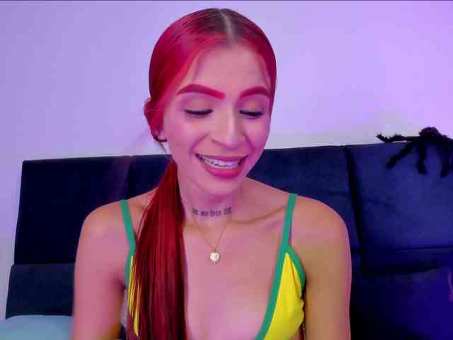 AprilJhonnes webcam