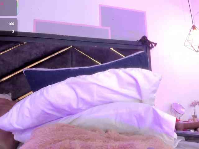 AprilJhonnes webcam