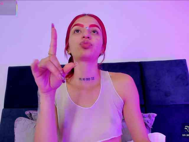 AprilJhonnes webcam