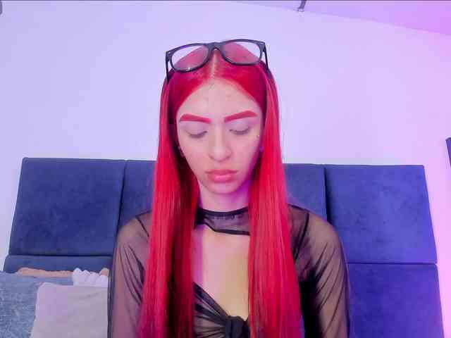AprilJhonnes webcam