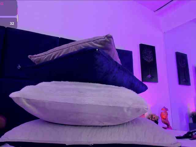 AprilJhonnes AprilJhonnes