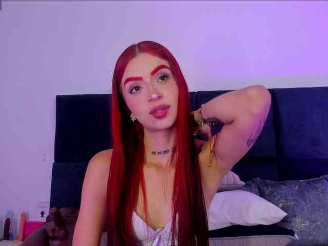 AprilJhonnes webcam