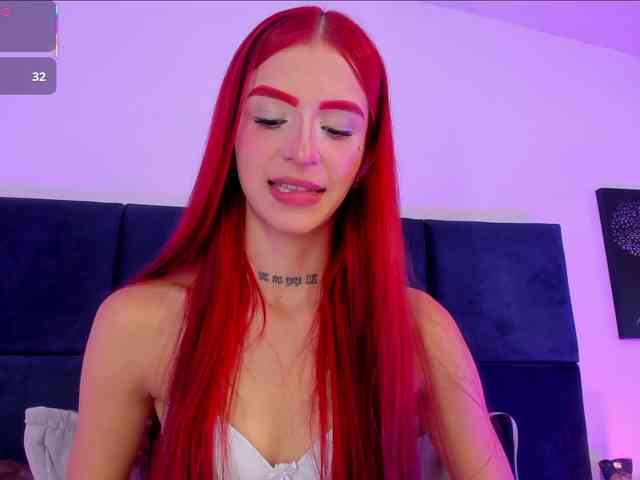 AprilJhonnes webcam
