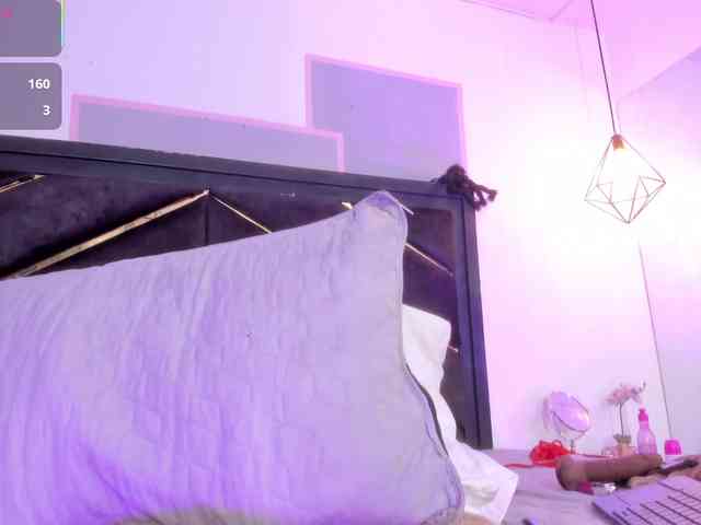 AprilJhonnes Live Webcam on BongaCams