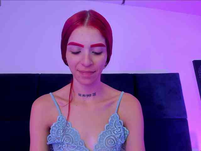 AprilJhonnes webcam