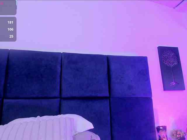 AprilJhonnes webcam