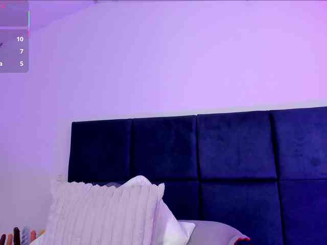 AprilJhonnes webcam