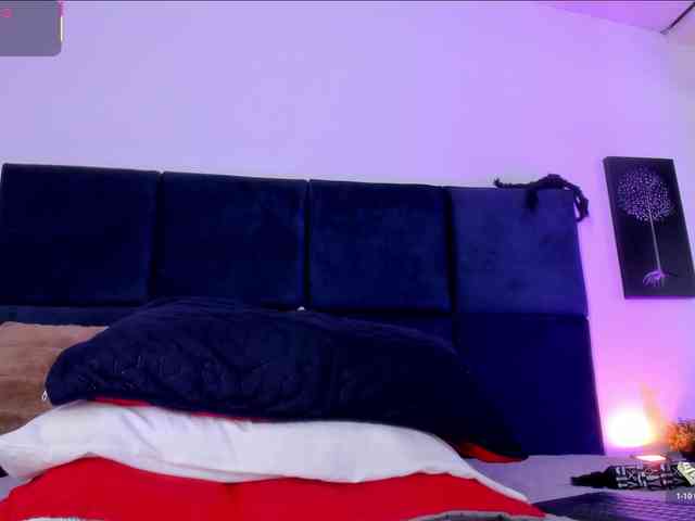 AprilJhonnes webcam