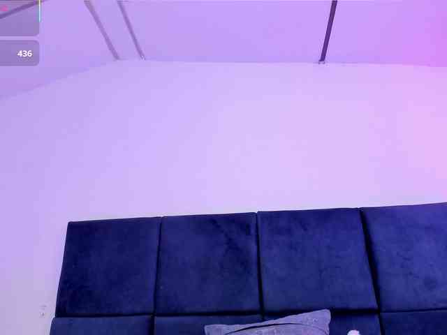 AprilJhonnes webcam