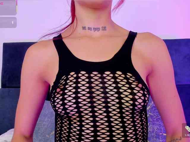 AprilJhonnes webcam