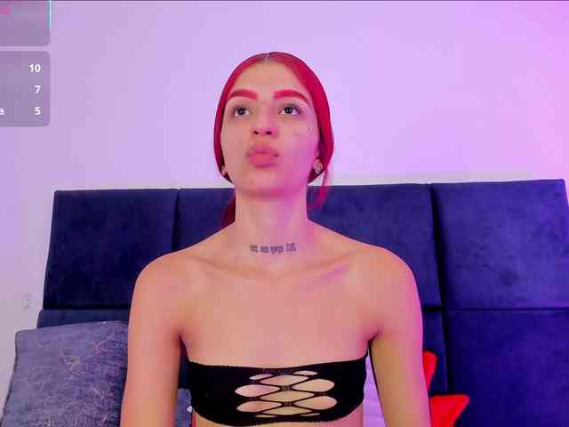 AprilJhonnes webcam