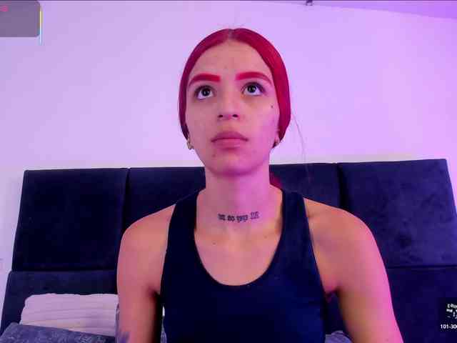AprilJhonnes webcam