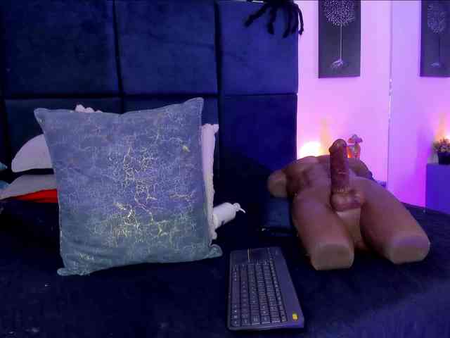 AprilJhonnes webcam