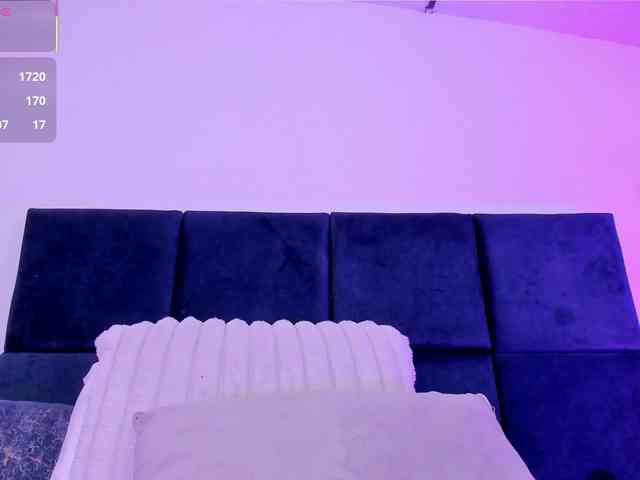 AprilJhonnes webcam