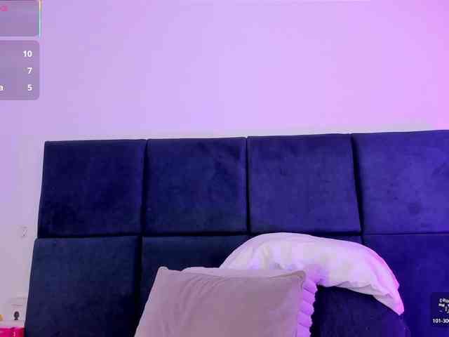 AprilJhonnes webcam