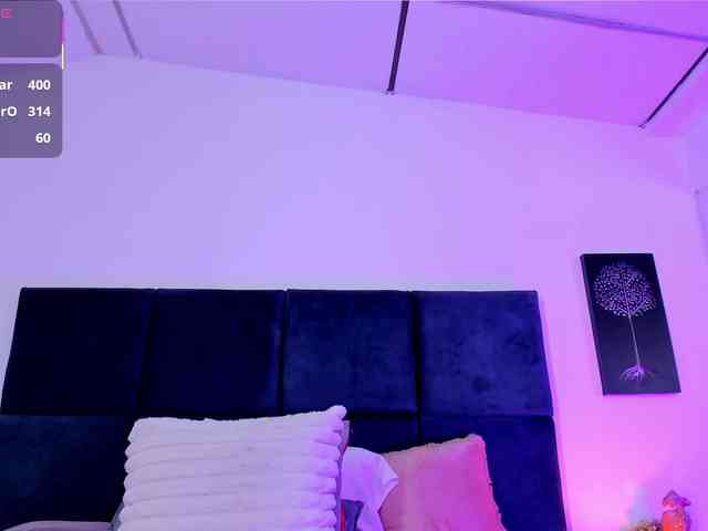 AprilJhonnes webcam