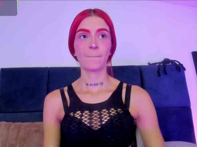 AprilJhonnes webcam