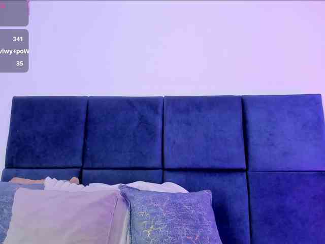AprilJhonnes webcam
