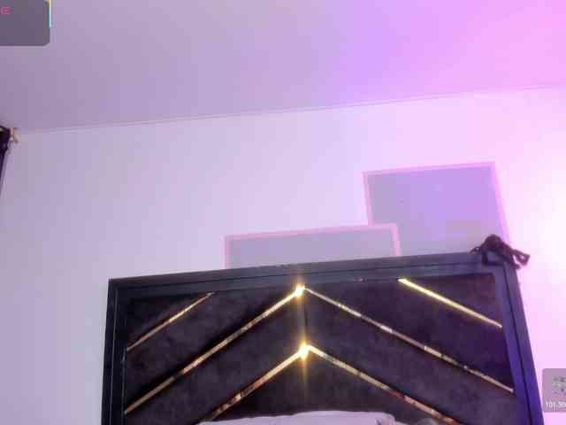 AprilJhonnes webcam