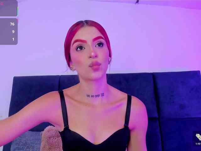AprilJhonnes webcam