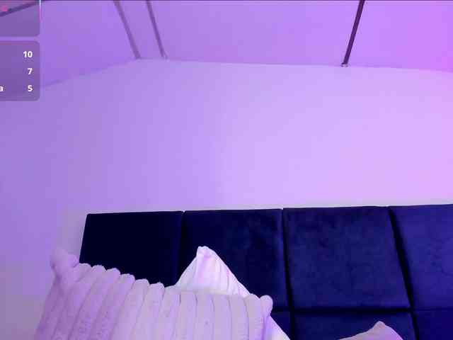 AprilJhonnes webcam
