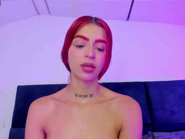 AprilJhonnes webcam