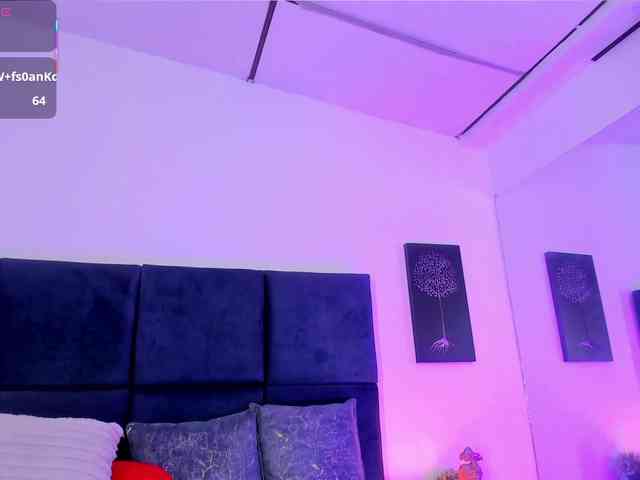 AprilJhonnes webcam