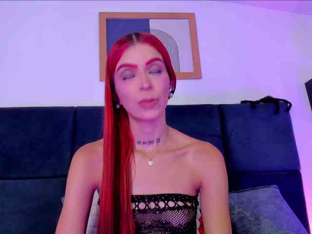 AprilJhonnes webcam