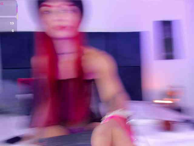 AprilJhonnes webcam