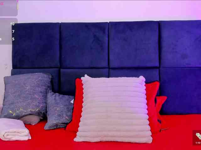 AprilJhonnes webcam