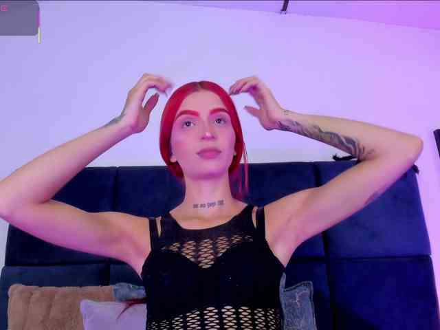 AprilJhonnes webcam