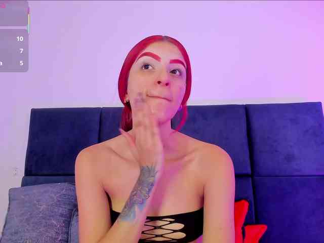 AprilJhonnes webcam