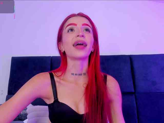 AprilJhonnes webcam