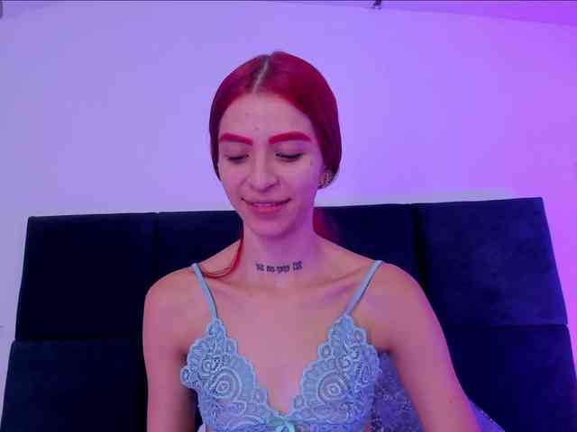 AprilJhonnes webcam