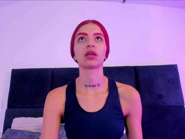AprilJhonnes webcam