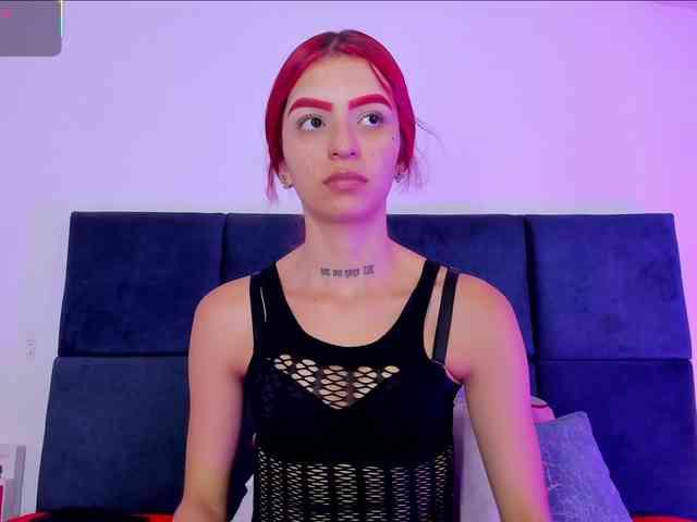 AprilJhonnes webcam