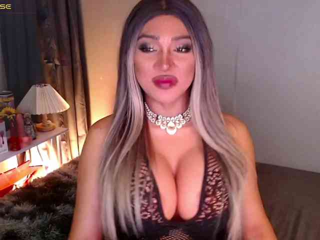 xcindyx Sex Cam Show