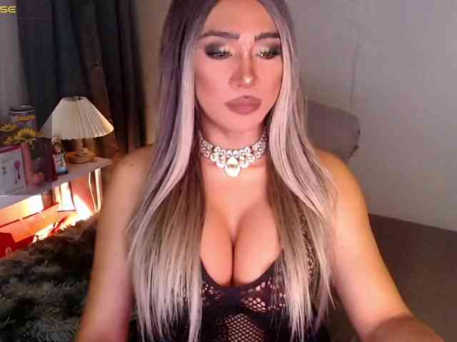xcindyx Sex Cam Show