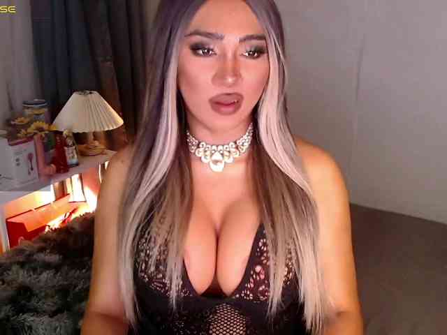 xcindyx Sex Cam Show