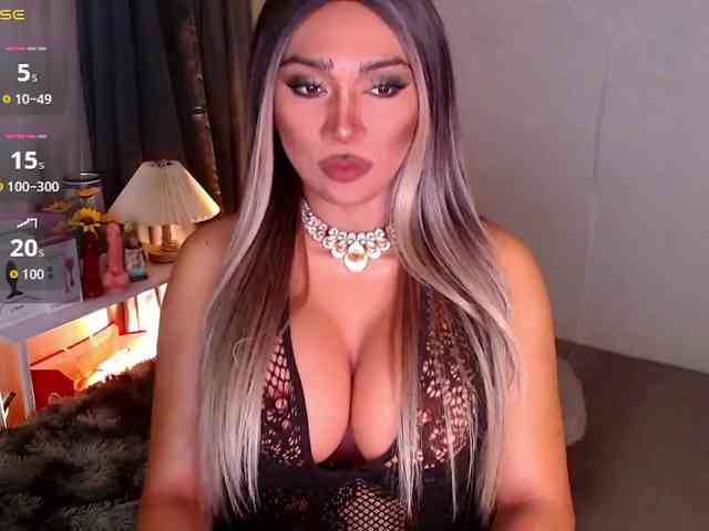 xcindyx Sex Cam Show