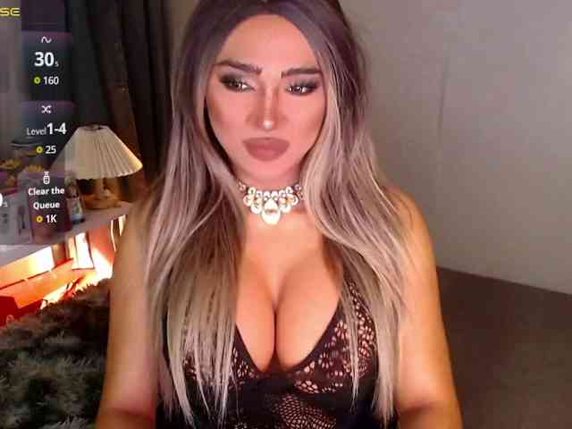 xcindyx Sex Cam Show